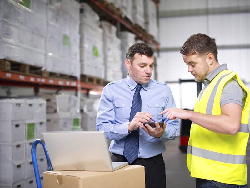 Thông quan là việc hoàn thành các thủ tục hải quan để hàng hóa được xuất nhập khẩu