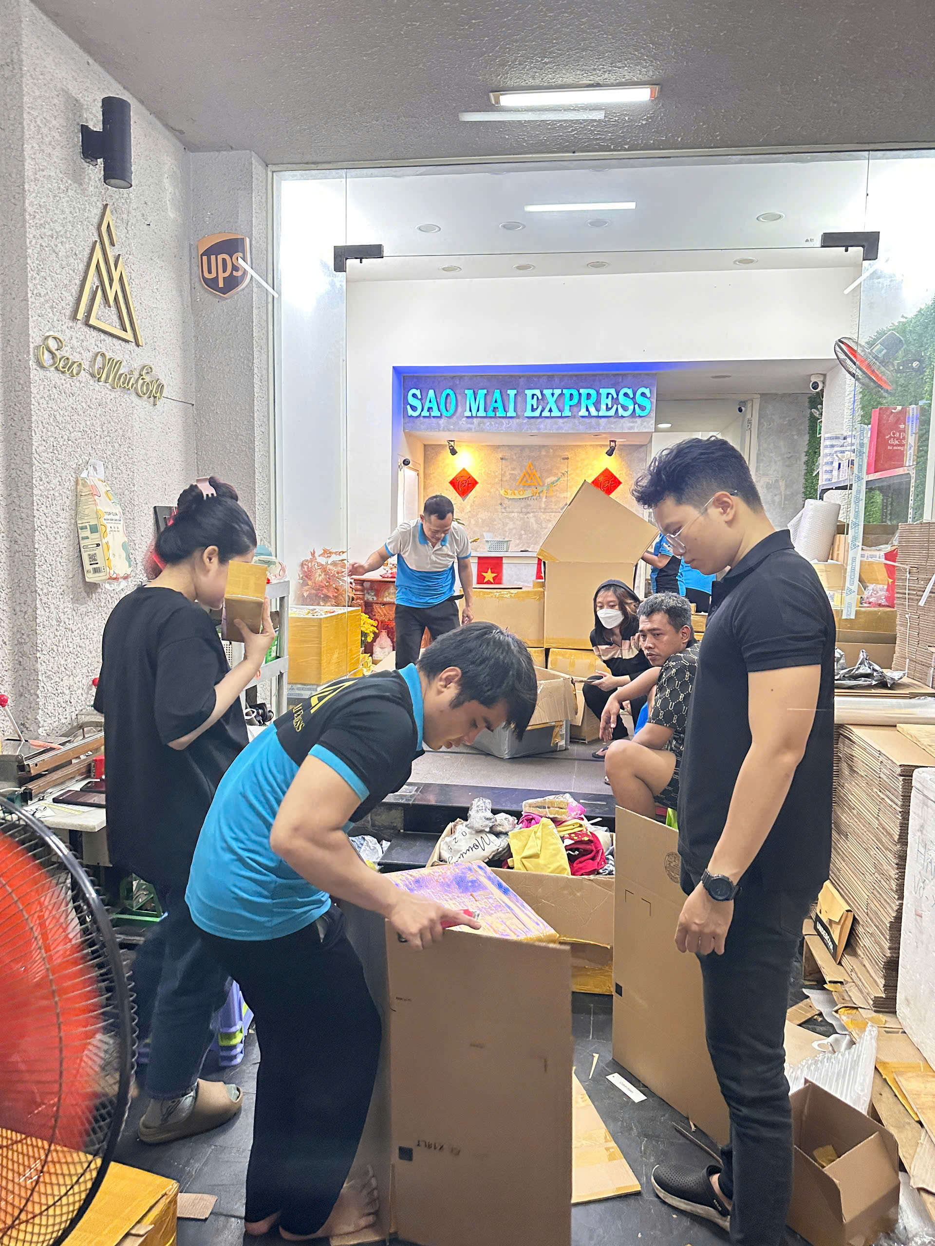 Đa dạng thực phẩm gửi đi nước ngoài
